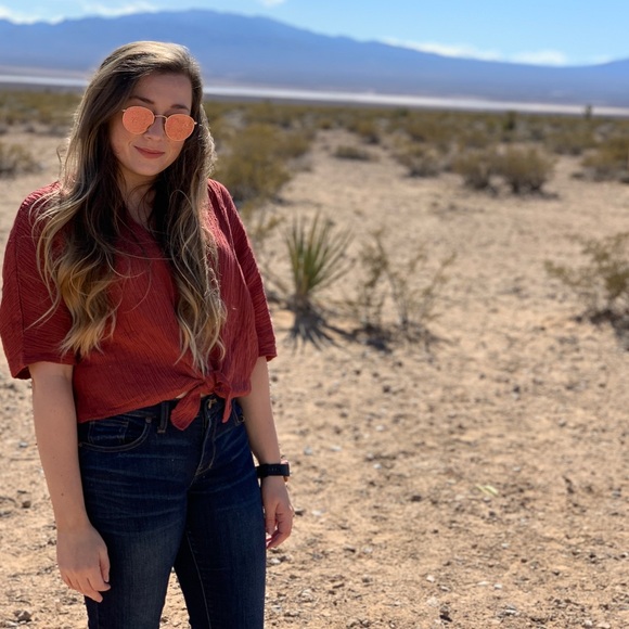 Meet your Posher, Julia - Picture 8 of 14